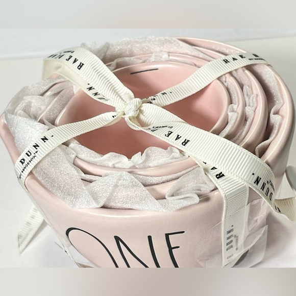 Rae Dunn by magenta Solid Pink Measuring Cup Set 4 Piece NWT Cottagecore Pastel - Picture 5 of 6